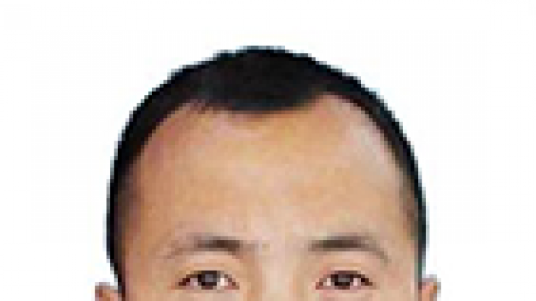 <div class="col-md-7" style="padding:0 20px 0 0;"> 								<h3>張海亮</h3> 								<p>中國核工業華興建設有限公司<br /><br /></p> 							</div><p class="description">時光如白駒過隙，第一屆“天揚杯”全國建筑業財稅知識競賽已經過去三年，在競賽中，我獲得了成績，獲得了友誼，獲得了自信。</p>